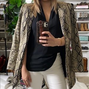 Vince Camuto free flowing black XS blouse